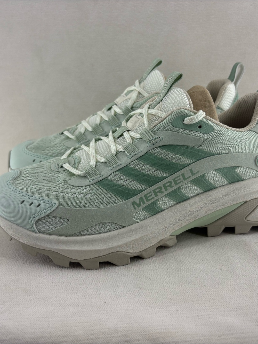 Merrell Moab Speed 2 Women's Light Mint Green Trail Runner Sneakers size 7.5 NEW